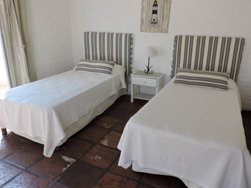 Casa en alquiler cerca del mar sobre Montoya, La Barra.